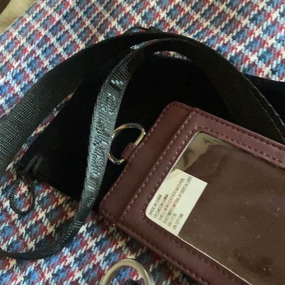 I’d laynard - Picture 2 of 2